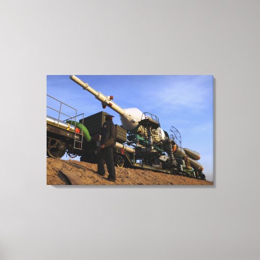 ソユーズTMA-13宇宙船3 キャンバスプリント (正面)