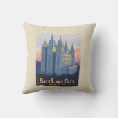 ソルトレイクテンプル | ユタ州ソルトレイクシティ クッション (裏面)
