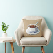 ソーサー付きの白いコーヒーカップにコーヒーが注がれている クッション (椅子)