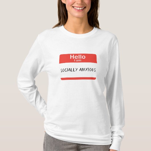 ソーシャルアンキシエティTシャツ 名札 Tシャツ (正面)