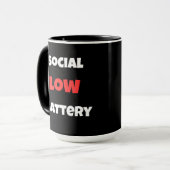 ソーシャルバッテリーが低い 面白い コーヒーマグ - 黒と白 マグカップ (正面左)
