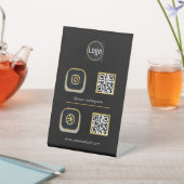 ソーシャルメディアアイコンQRコード記号 台座サイン (インサイチュ)