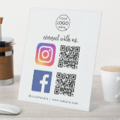 ソーシャルメディア卓上サイン | Instagram Facebook QR 台座サイン (インサイチュ)