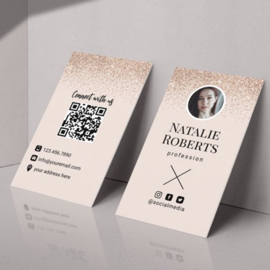 ソーシャルメディア赤面ピンクQRコード写真の追加 名刺