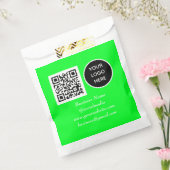 ソーシャルメディアQRコードネオングリーンビジネスロゴ フェイバーバッグ (封をした状態)