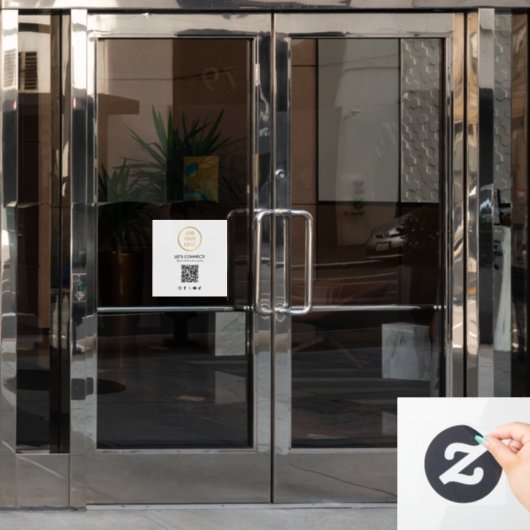 ソーシャルメディアQRコードロゴを白に追加 ウィンドウサイン (オフィスドア)