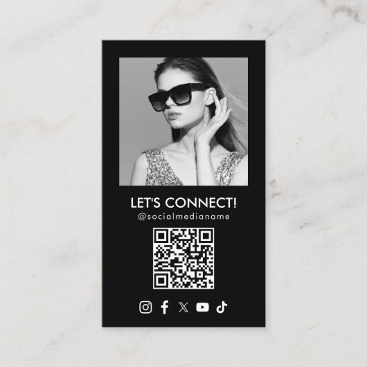 ソーシャルメディアQRコード写真の黒を追加(縦) 名刺 (正面)