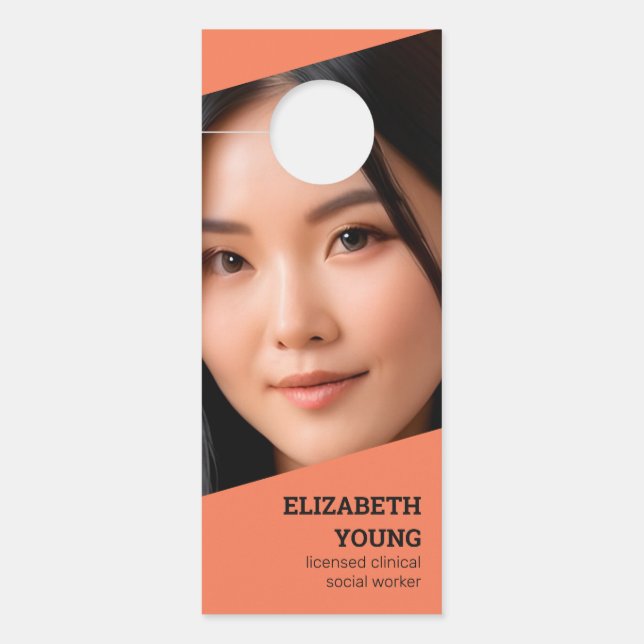 ソーシャルワーカカスタムーの写真とQR ドアノブサイン (正面)