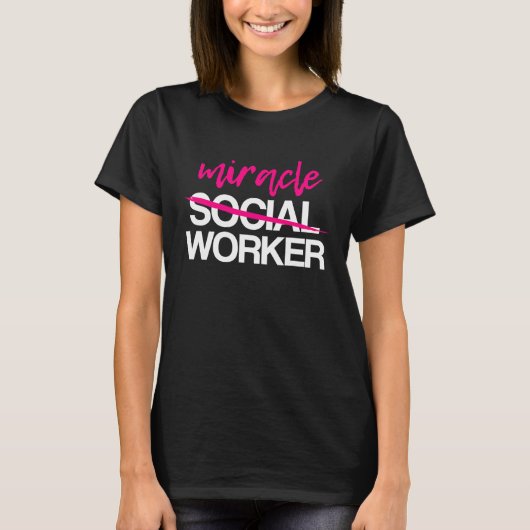 ソーシャルワーカー ソーシャルワーカー LCSW MSW 修士 卒業 202 Tシャツ (正面)