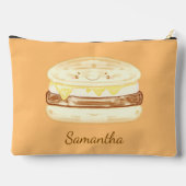 ソーセージ、卵、チーズサンドイッチ アクセサリーポーチ (裏面)