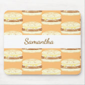 ソーセージ、卵、チーズサンドイッチ マウスパッド (正面)