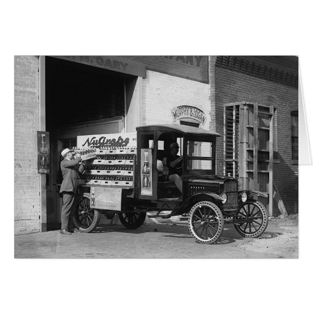 ソーダポップ配送トラック 1924年 (正面横)