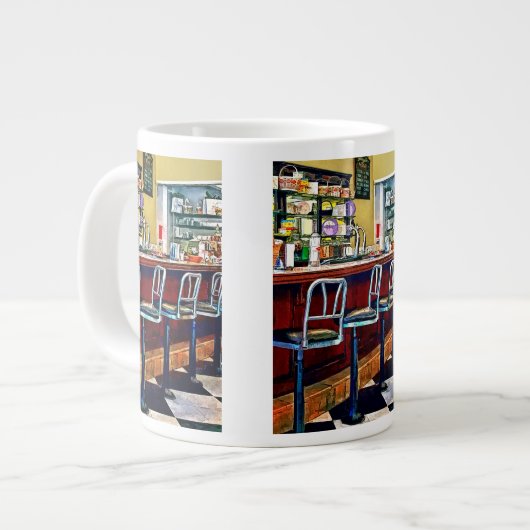 ソーダ噴水付き菓子店 ジャンボコーヒーマグカップ (正面左)