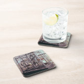 ソールズベリーカリフォルニアのタワーのためになされるカテドラルの時計 コースター (右側)