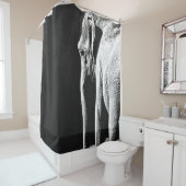 ゾウのグレースケール写真 シャワーカーテン (インサイチュ)