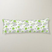 ゾウのパターン、かわいいゾウ – 緑の灰色 ボディピロー (裏面)