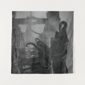 ゾウの飲み水のグレースケール写真 タペストリー (正面(横))