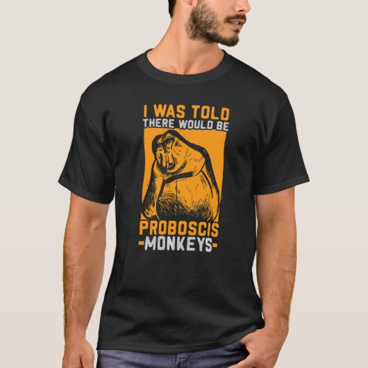 ゾウケアでサイチョウを飼育するって聞いてたのに Tシャツ (正面)