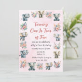 ゾウ&ボホジャングル花オンピンク誕生日 招待状 (スタンド正面)