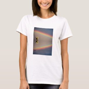 ゾウ、水、虹、ケニア Tシャツ
