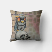 ゾンビのフクロウの枕 クッション (裏面)
