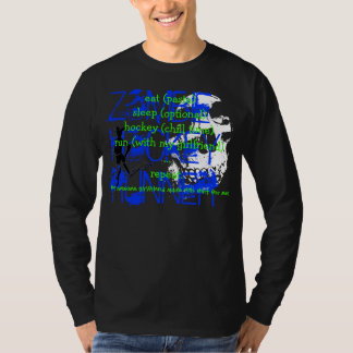 ゾンビのホッケーのランナーは…、演劇のホッケー、…食べましたり、眠ります Tシャツ