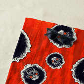 ゾンビレッドアイズB ビーチタオル (インサイチュ)