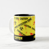 ゾンビ感染ゾーンイエロー生物学的災害［有害物質］警告ズ ツートーンマグカップ (正面左)