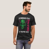 ゾンビ食べーの脳はあなたは安全な皮肉ユーモア Tシャツ (正面フル)