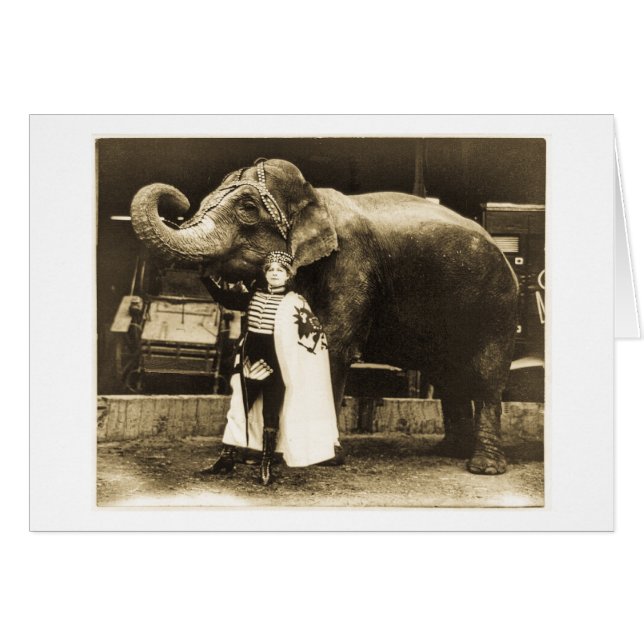 ゾーラおよびTrilby 1916年 (正面横)