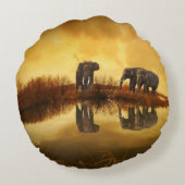 タイのアジアゾウ白熱［赤熱］光を放つズ ラウンドクッション (裏面)