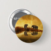 タイのアジアゾウ白熱［赤熱］光を放つズ 缶バッジ (正面&裏面)