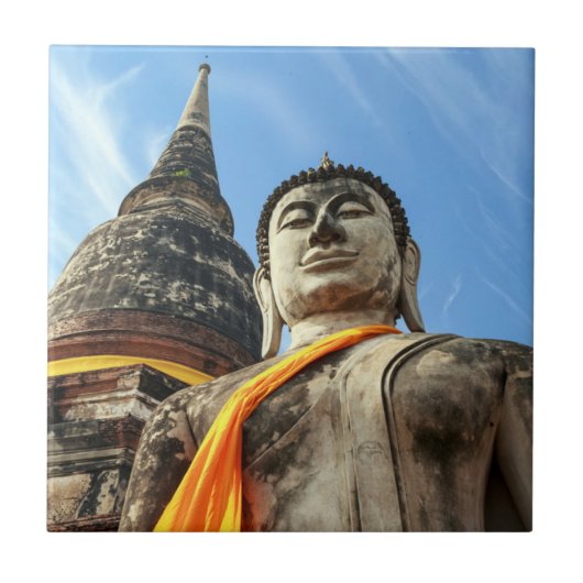 タイのアユタヤの大きな仏像 タイル (正面)