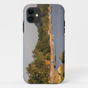 タイのコ・パンガン。賑やかな島の外 iPhone 11 ケース