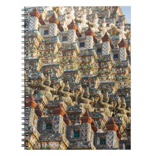 タイのバンコクにあるワット・アルン寺院 ノートブック (正面)