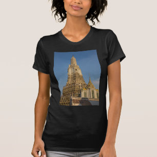 タイのバンコクにあるワット・アルン寺院 Tシャツ
