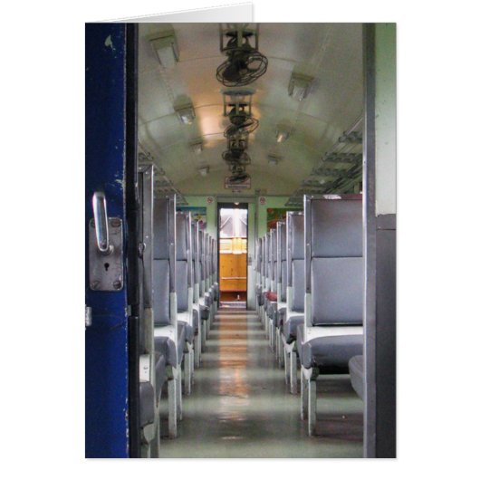 タイの電車の中で…東南アジア旅行 (正面)