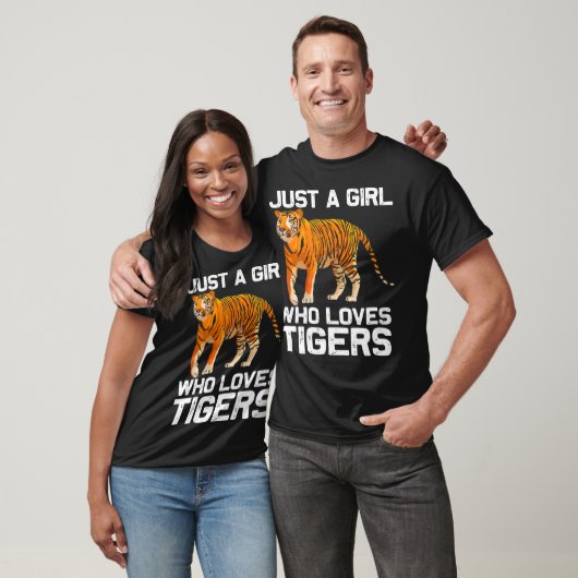 タイガーおもしろいガールデザインキッズ女性ママ虎ラブ Tシャツ (ユニセックス)