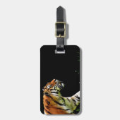 タイガーが近づく – 野生動物のアートワーク ラゲッジタグ (正面縦)