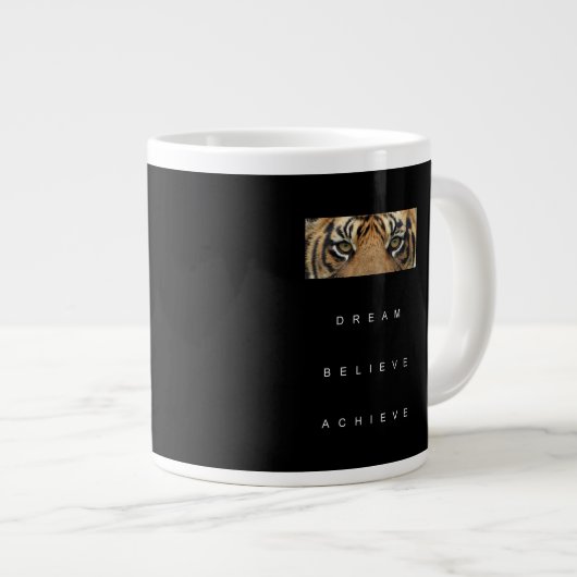 タイガーやる気を起こさせるサクセス引用文テンプレート夢 ジャンボコーヒーマグカップ (正面右)