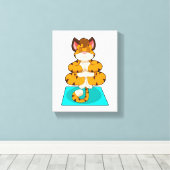 タイガーアットヨガオンヨガマット キャンバスプリント (インサイチュ (ウッドフロア))