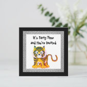 タイガーイエロー黒爬虫類プリント誕生日 招待状 (スタンド正面)