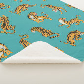 タイガーオンティール（緑がかった色）パターン シェルパブランケット (3/4)