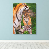 タイガーカッブ キャンバスプリント (インサイチュ (ウッドフロア))