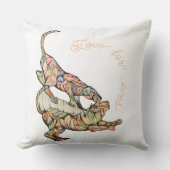 タイガースダンスラブフォーエバー装飾用クッション アウトドアクッション (正面)