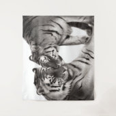 タイガース – 手絵を描野生生物ポートレート タペストリー (正面)