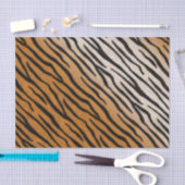 タイガーファーリアリスティックストライプのワイルドアニマルプリント 薄葉紙 (クラフト)