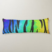 タイガーブラックアンドレインボー物 ボディピロー (裏面)