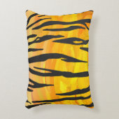 タイガーブラック&オレンジプリント アクセントクッション (正面(垂直))