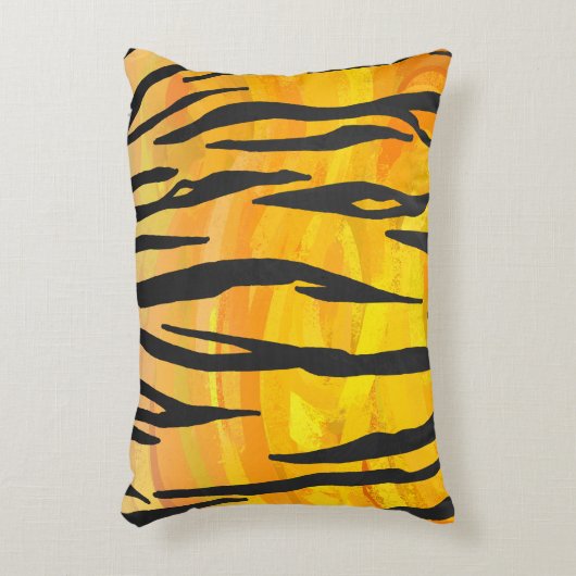 タイガーブラック&オレンジプリント アクセントクッション (正面(垂直))
